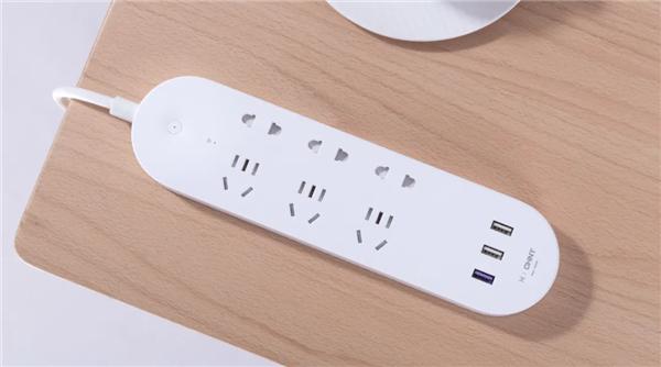 华为上架新款智能插线板，支持22.5W快充，会比紫米更好用吗？
