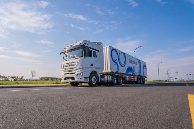 中国的自动驾驶，到底比美国差在哪？