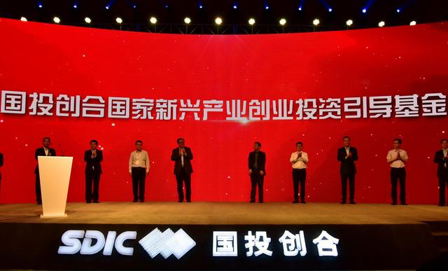 美国曾弄垮日韩半导体，如今已经轮到我们，中国直接投3387亿回击