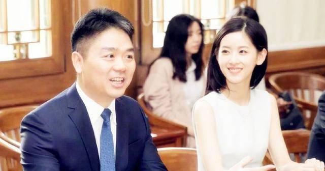 刘强东事件奶茶妹打破沉默，成网红是父亲一手策划？奶茶爹厉害了