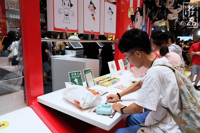 当实体店也开始直播带货，特殊环境之下，催生出的“全新产业”