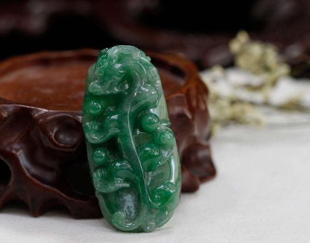 互联网风口之下，玉石行业再度洗牌，玉雕销售如何才能适应市场？