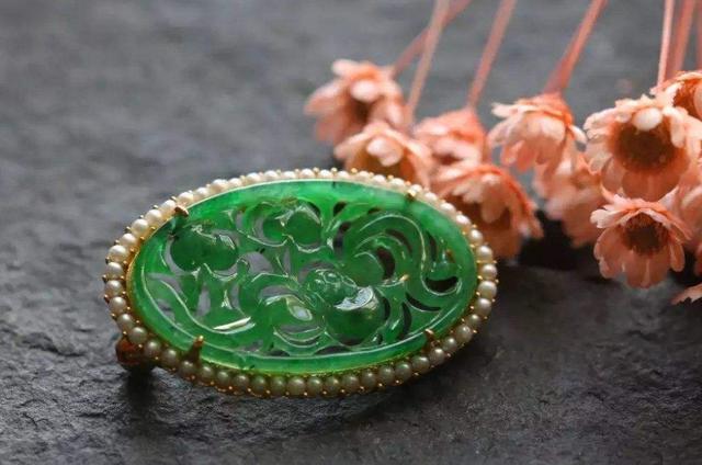 互联网风口之下，玉石行业再度洗牌，玉雕销售如何才能适应市场？