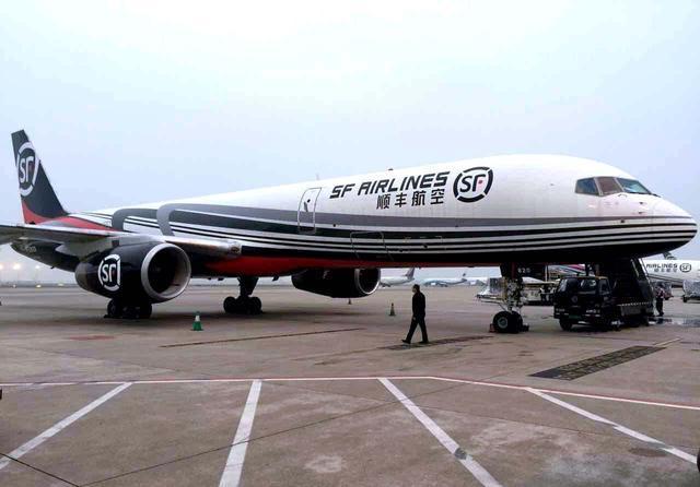 2019年中国快递排行榜：顺丰并不是第一，榜首一年入账9600亿