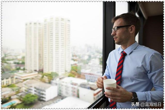 怎样从零到赚取30万呢？互联网创业，他只是为家定制了一份爱