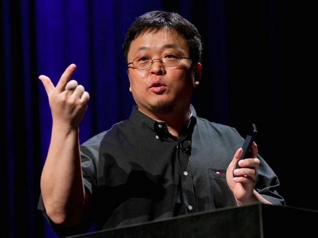 任正非：半夜经常吓醒，每月发给员工的工资就3亿，真怕发不出来