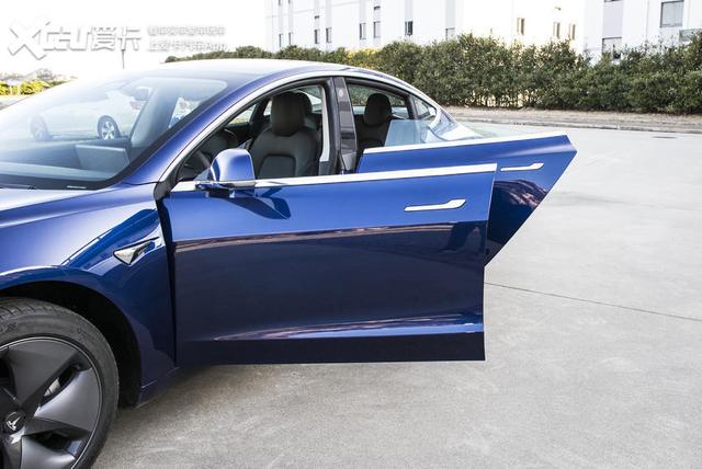 进口的不香了？售价不到30万，国产Model 3值得入手吗？