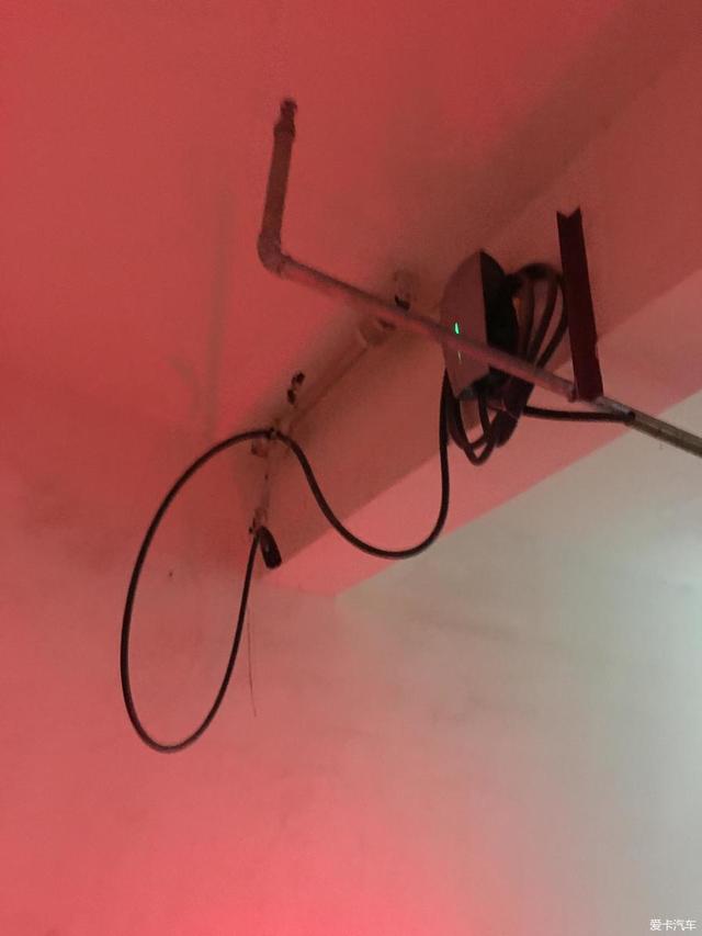 代步+长途，1年开了20000公里，特斯拉model3用车感受分享