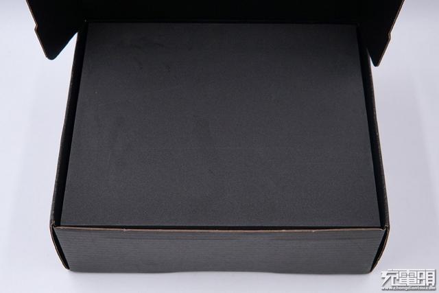 突破常规PD100W！搭载SmartDC 360W超大功率PowerBen评测SMP-360W