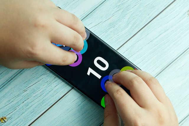 可能是世界上目前最优秀的屏幕？苹果只能做小弟