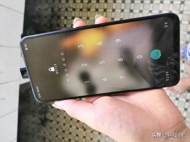 OPPO火力全开，8+256GB手机仅1499元，还有升降屏+IMX586主摄