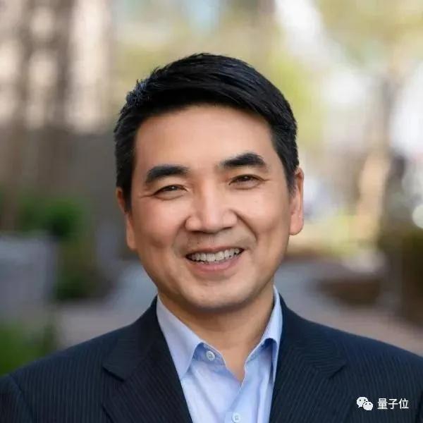 Zoom也被盯上了，理由跟华为一样：创始人是华人，使用北京服务器