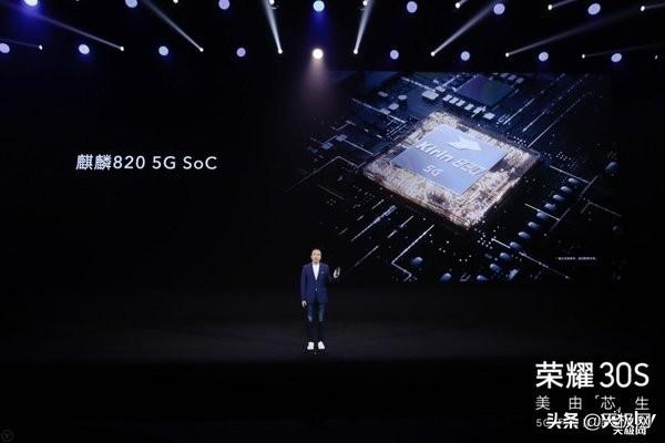 赵明：真正的高端要有独特创新，友商所有子品牌加起来都不是对手