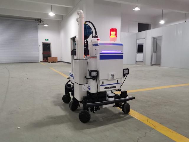 VR指导手术，无人机喊话，机器人测温，疫情防控用了这些科技产品