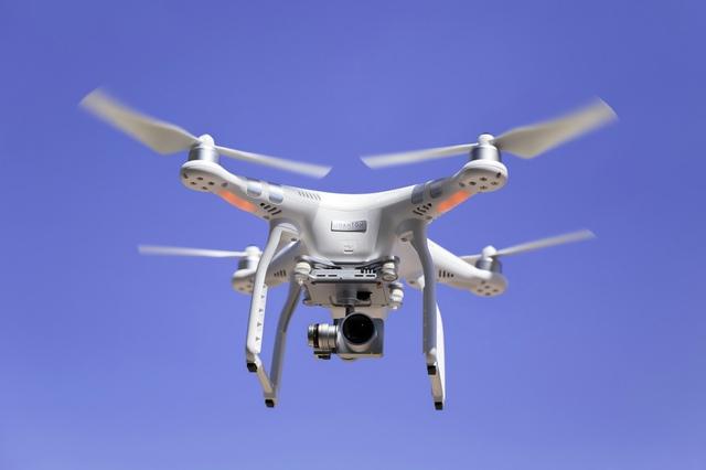 中国大疆无人机凭啥能垄断全球，让美军离不开它？三大优势是关键