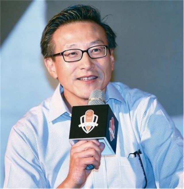 阿里巴巴最具权势的创始人之一:埋藏功与名的蔡崇信