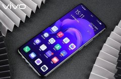 表面是手机的对比，实则是厂商的较量，曾经的蓝厂绿厂你更看好谁