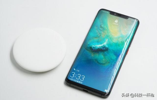 华为Mate30及Pro进一步降价！它们到底有何区别？哪个更值得入手