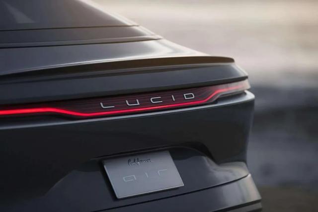 被誉为“特斯拉终结者”的Lucid Air 在这件事上羞辱了特斯拉？