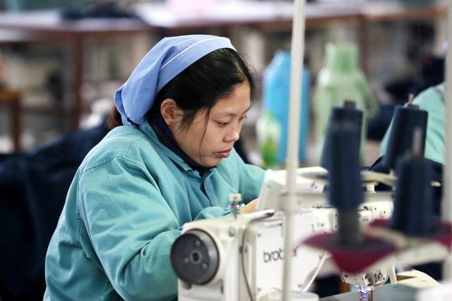 AI人工智能迅速发展，人类是否会用自己的智慧把人类淘汰掉？