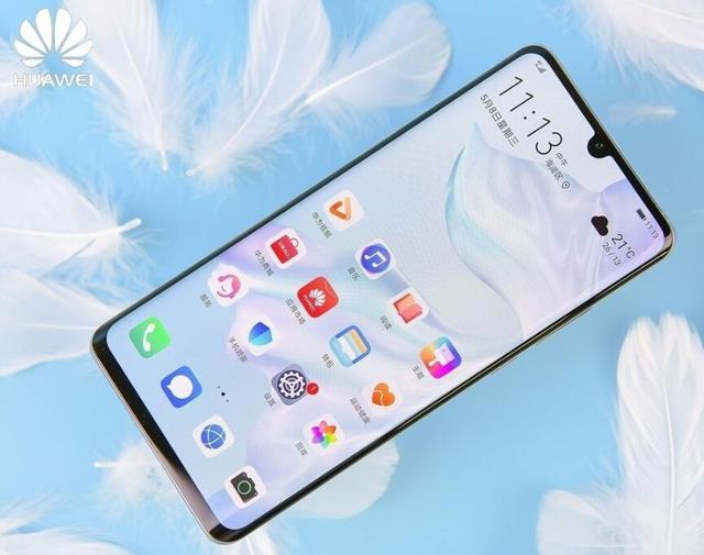 如今购买手机如何选择，内行人都选这三款，一个字“值”