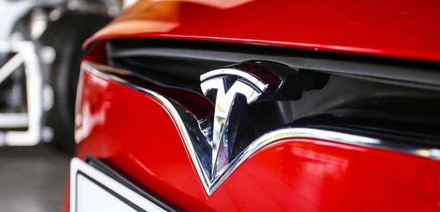 华尔街大佬：特斯拉目标股价达600美元，仍有18%上行空间