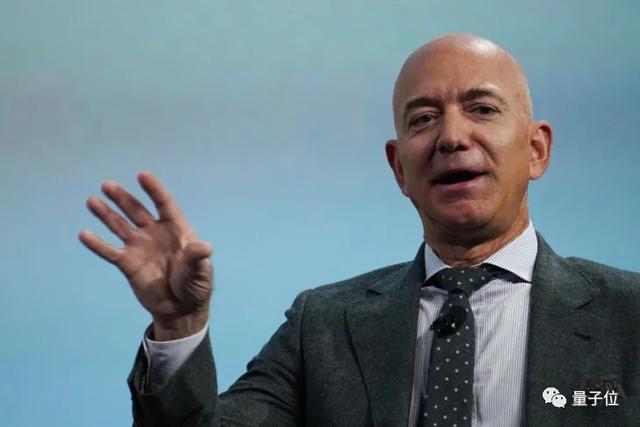 亚马逊高层会议记录流出，让新冠抗议者背锅：他不聪明也不善言辞