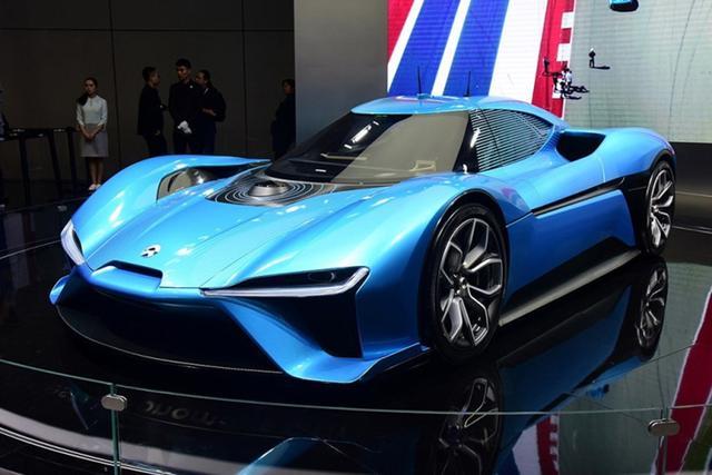 刘强东卸任京东法定代表人后，送奶茶妹的千万超跑会被收回来吗？