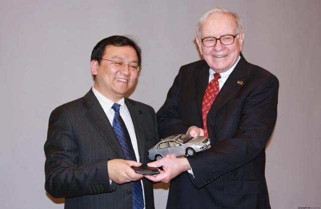 巴菲特重仓12年，比亚迪的新能源帝国，与特斯拉终将一战