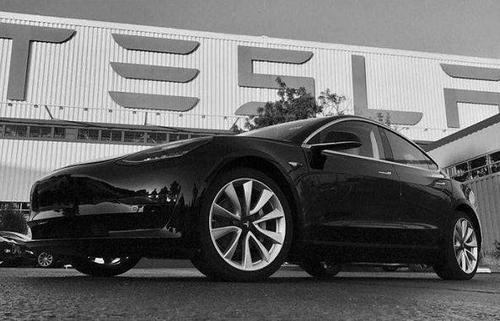 作为最强的高科技车企，特斯拉有话要说