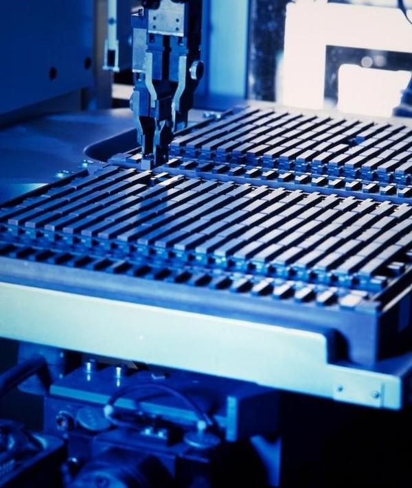 英特尔明年发7nm芯片 创新周期回到两周年不再挤牙膏