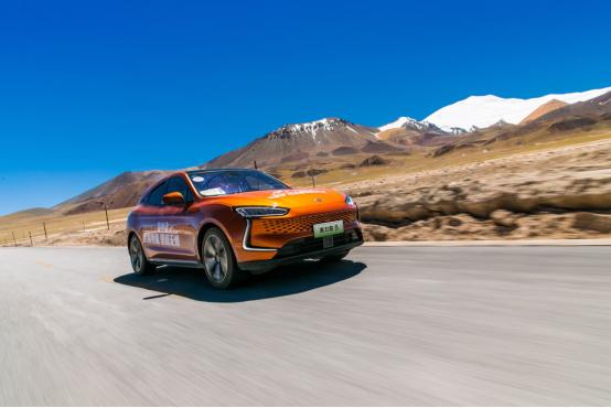 新电动轿跑SUV 赛力斯5新车体验用户交车仪式正式举行