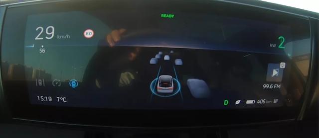 Model S竟不如ES6？民航飞行员赞蔚来设计贴心，科技感十足