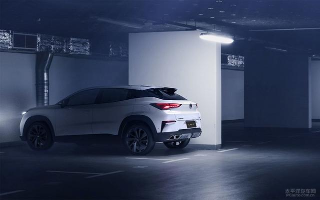 AI关怀有多懂你？长安UNI-T智能黑科技肌肉秀