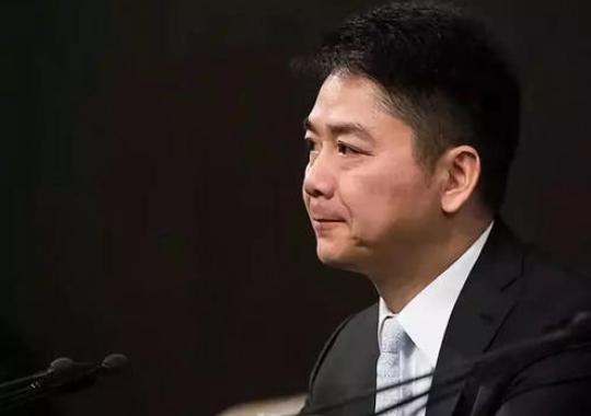 刘强东“离开”公司，网友说很“明智”，他那晚“花了”多少钱