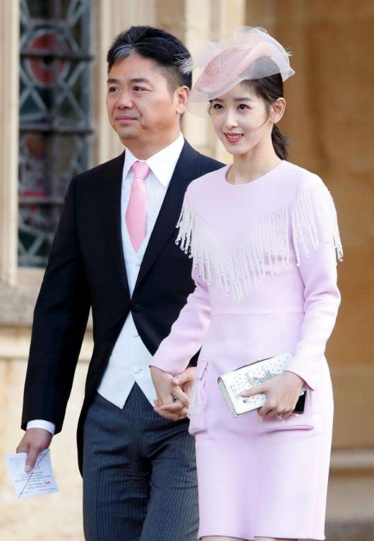 刘强东“离开”公司，网友说很“明智”，他那晚“花了”多少钱