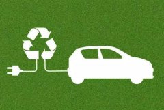 首批新能源汽车换电池，看到价格后，车主：怎么不去抢啊