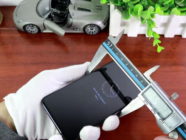 最值得入手的3款小屏旗舰，性能和颜值兼具，用了就不想换