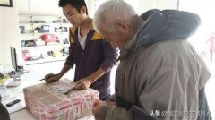 以后农民不再为取快递犯愁:这个方案说，2022年底实现快递送进村!