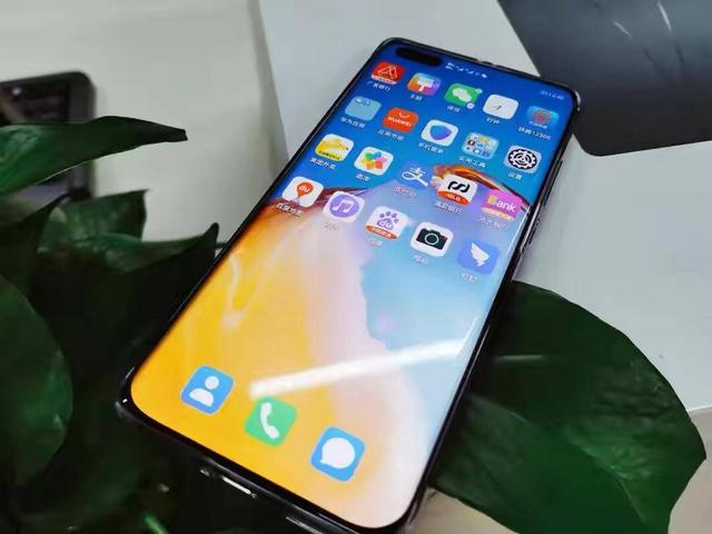 Find X2屏幕维修贵？网友：华为P40 Pro你更惹不起