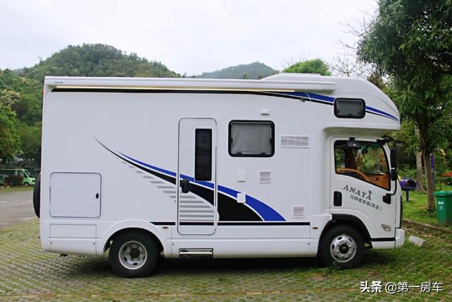 万字详解，诺亚方舟2020款新能源房车，两室一厅旅居生活不缺电！