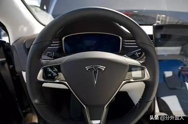 被大众捧红的“神车”特斯拉很快跌下神坛，升的越快跌的越疼！