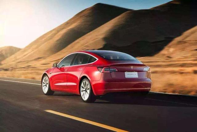 为啥开惯了特斯拉回不去油车了？在线等 挺急的