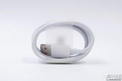 华为MagicPower 8A超大电流数据线内部这样设计，5A线都得靠边站