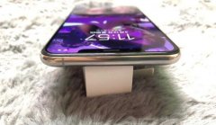 苹果真良心了，iPhone机皇大降4400，256G超视网膜OLED屏