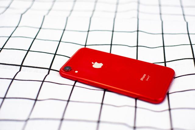 苹果手机为什么保值率那么高？就三点，稍微分析一下就知道了