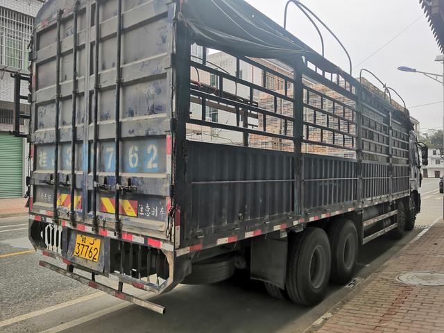 90后农村小伙，如何打破传统的农村电商模式，来打造农产品爆款