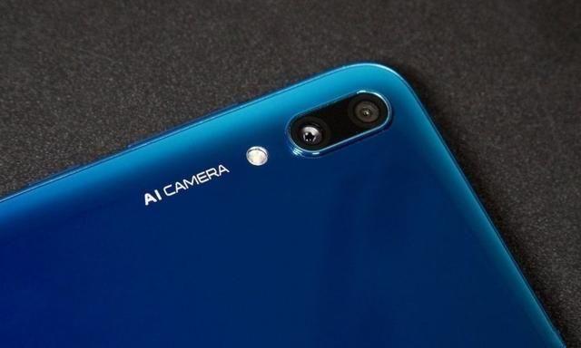 999元！华为“老人机”发布，再也不会担心父母不会用了！