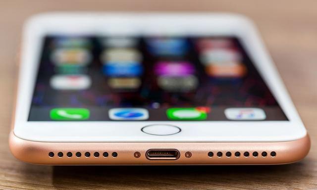 苹果再现漏洞，手机变成监听器？竟是为14岁小朋友玩游戏时发现的