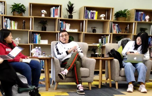 京东二把手「徐雷」：最怕不正经的人，背地里拼命死磕